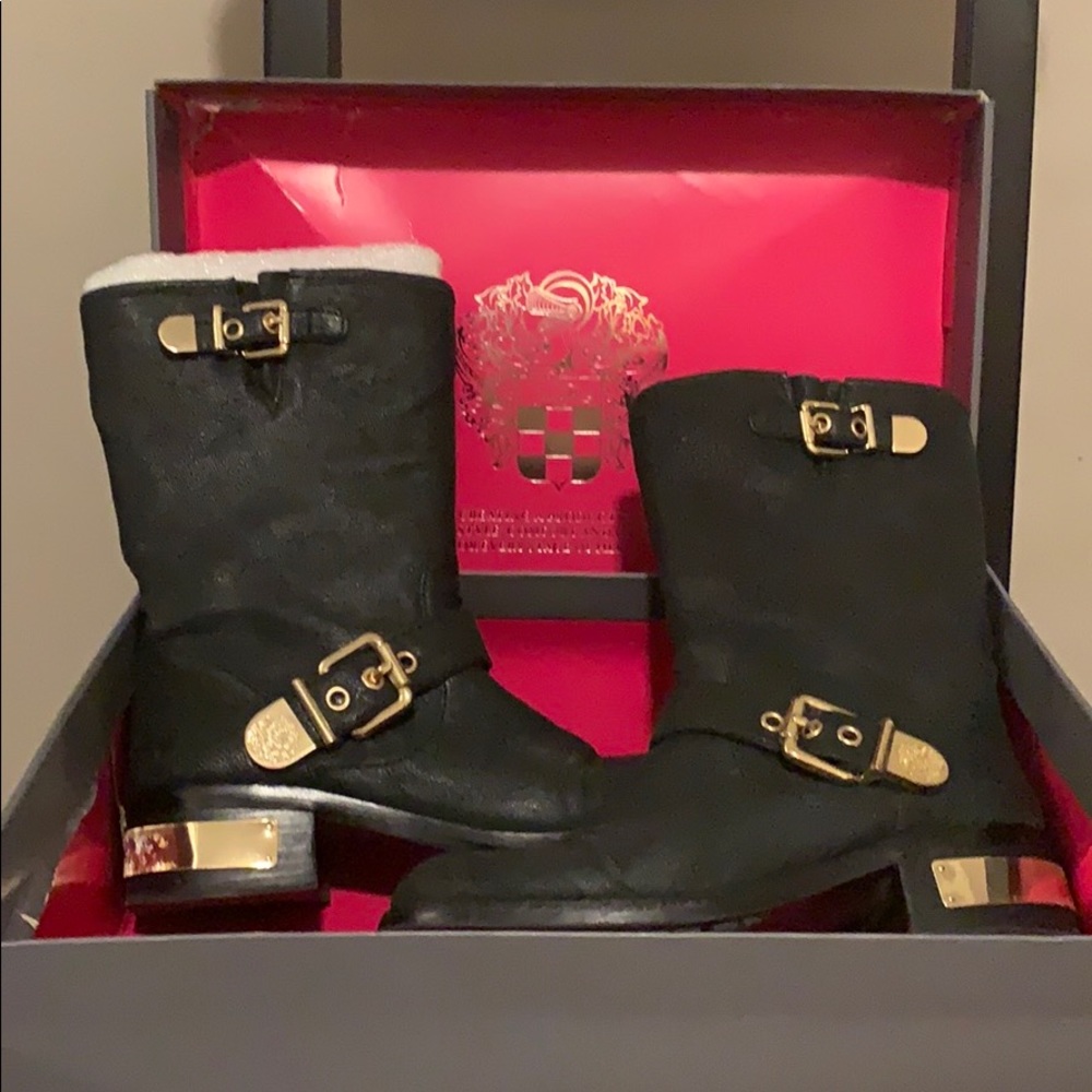 Vince camuto
